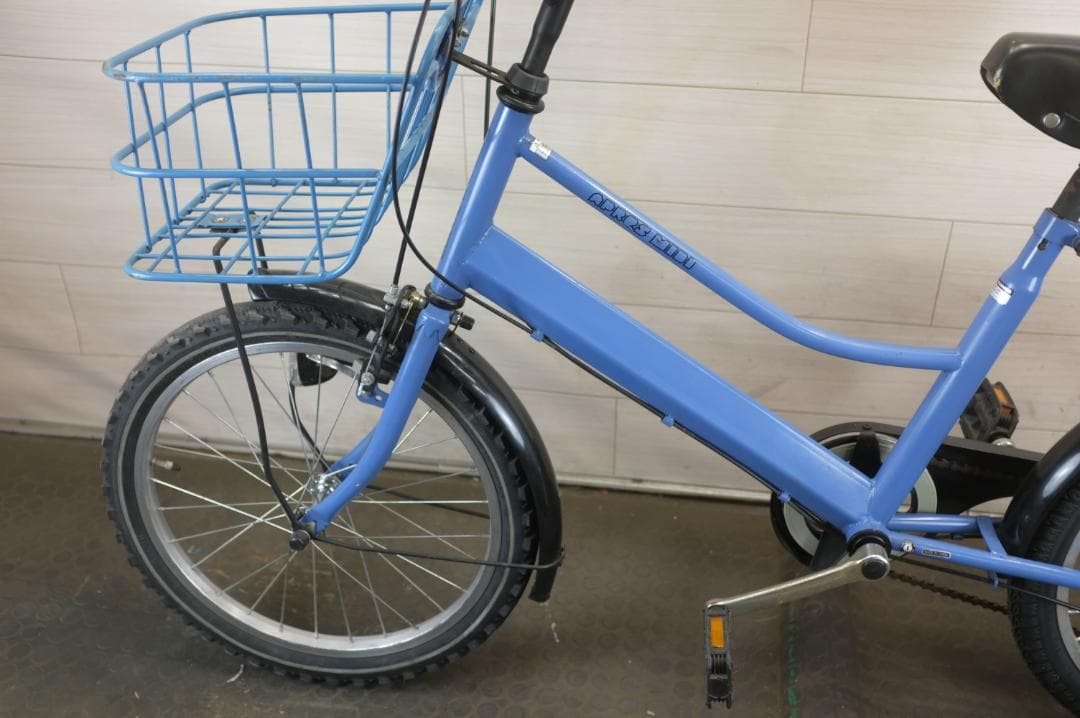 小径車　20インチ　6速　オートライト