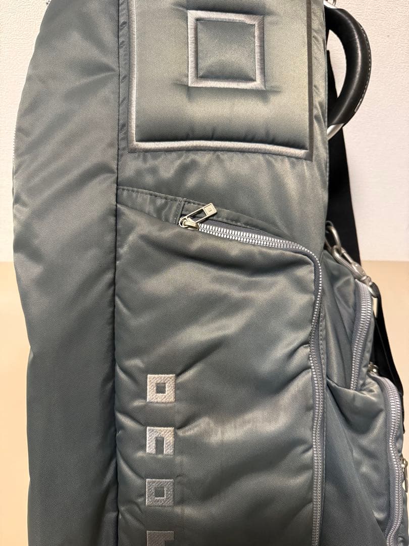 【送料込み】廃盤希少　大人気完売品　オノフ　ONOFF キャディバッグ