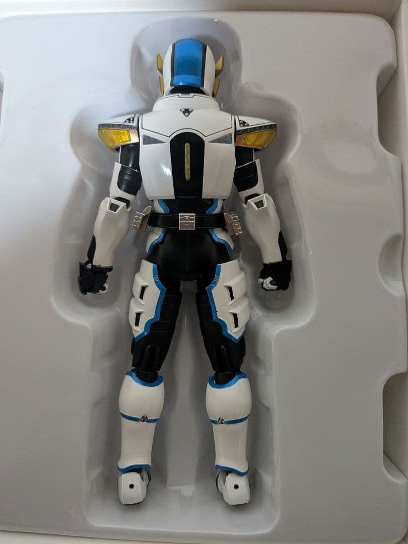 [開封品] S.H.フィギュアーツ 真骨彫製法 仮面ライダーイクサ