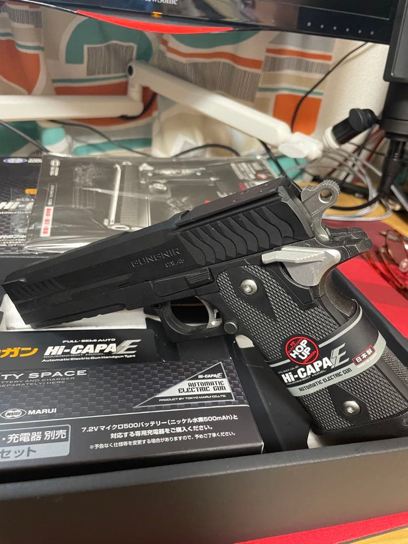東京マルイ HI-CAPA E 電動ガン　バッテリー充電器　カスタムスライド