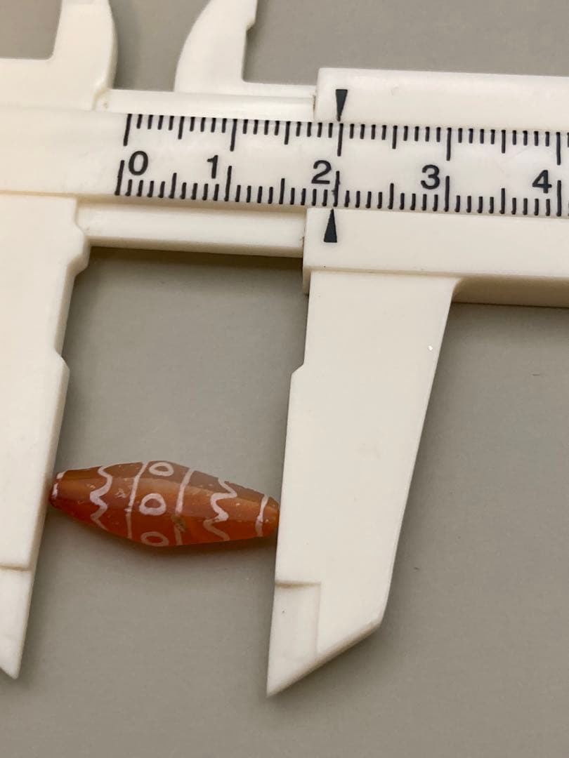 瑪瑙　エッジドカーネリアン ビーズ