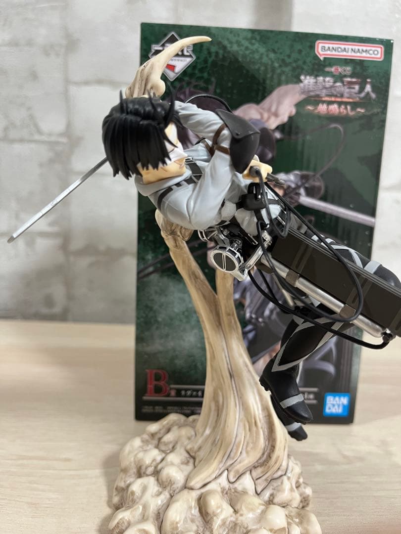 :*)様 一番くじ 進撃の巨人〜地鳴らし〜 B賞 リヴァイ フィギュア