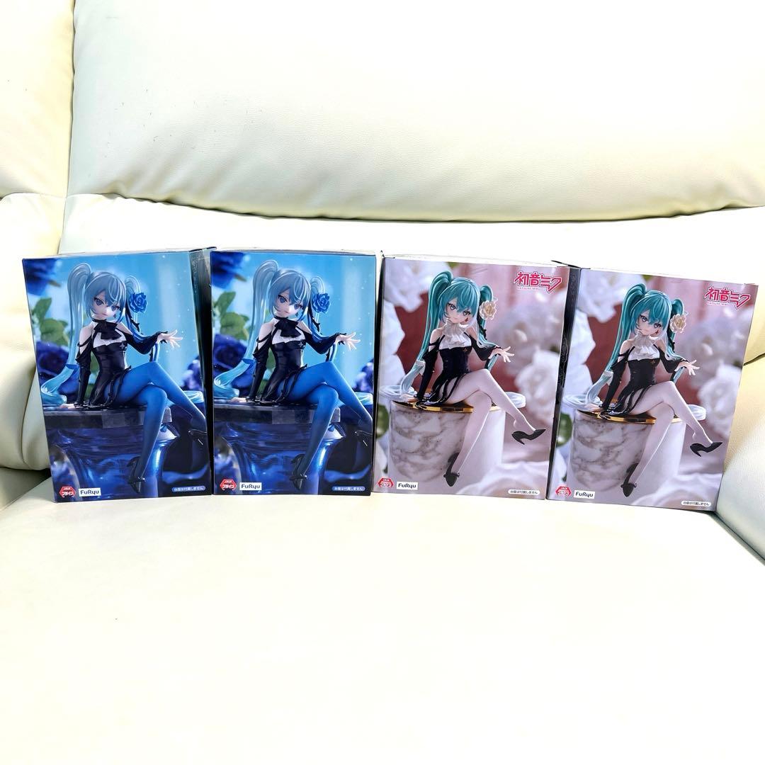 新品未開封 初音ミク　ぬーどるストッパー　青薔薇　白薔薇 2種セット 4体セット