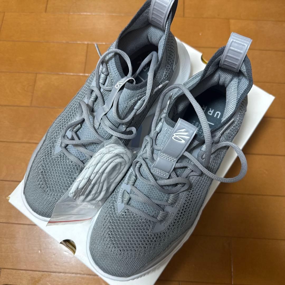 アンダーアーマー　カリー8 27.5㎝　CURRY8 バスケットボールシューズ