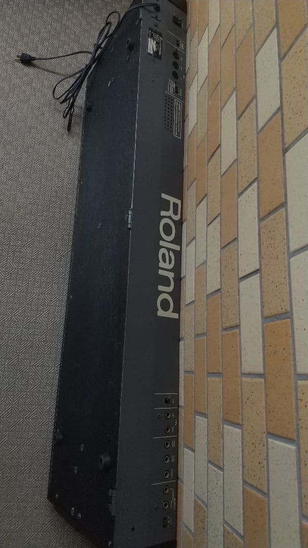 鍵盤楽器 Roland JUNO-106