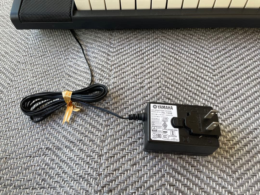 YAMAHA 電子ピアノ　piaggero NP-32 取扱説明書あり