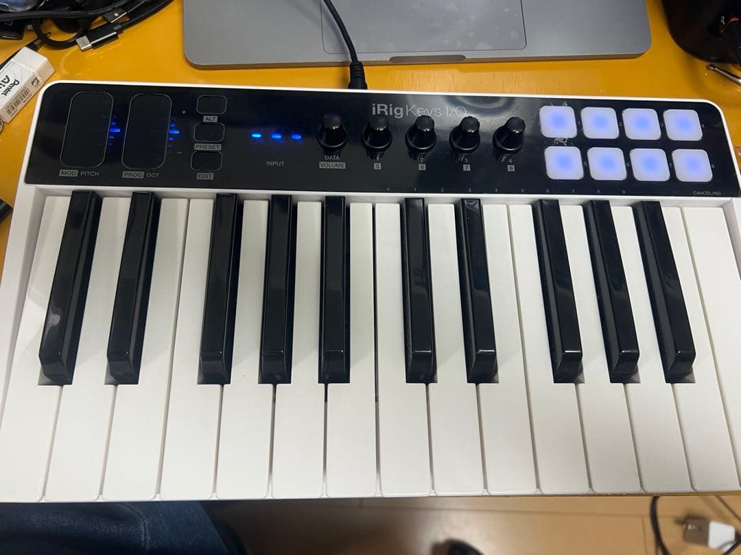iRig Keys I/O 25 ケーブル2種類