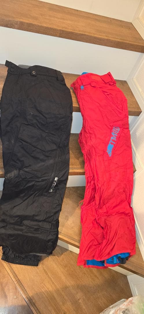 2 Burton DryRide スノーボードパンツ 黒 赤