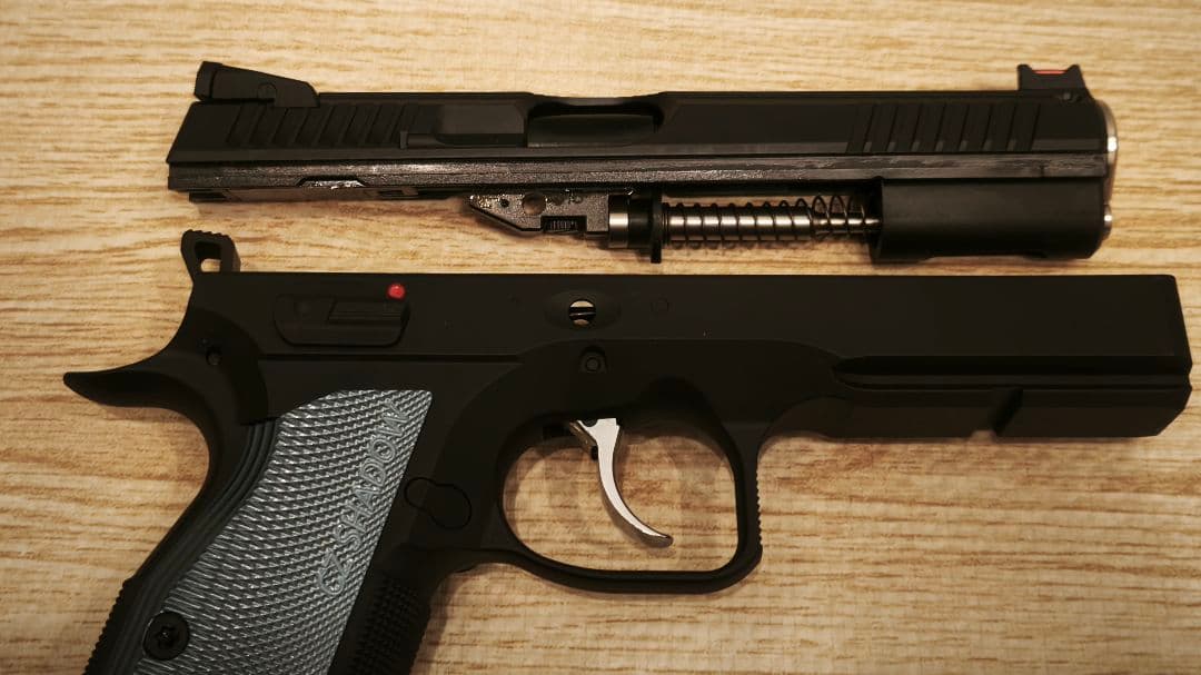Carbon8 CZ SHADOW2 co2ガスガン