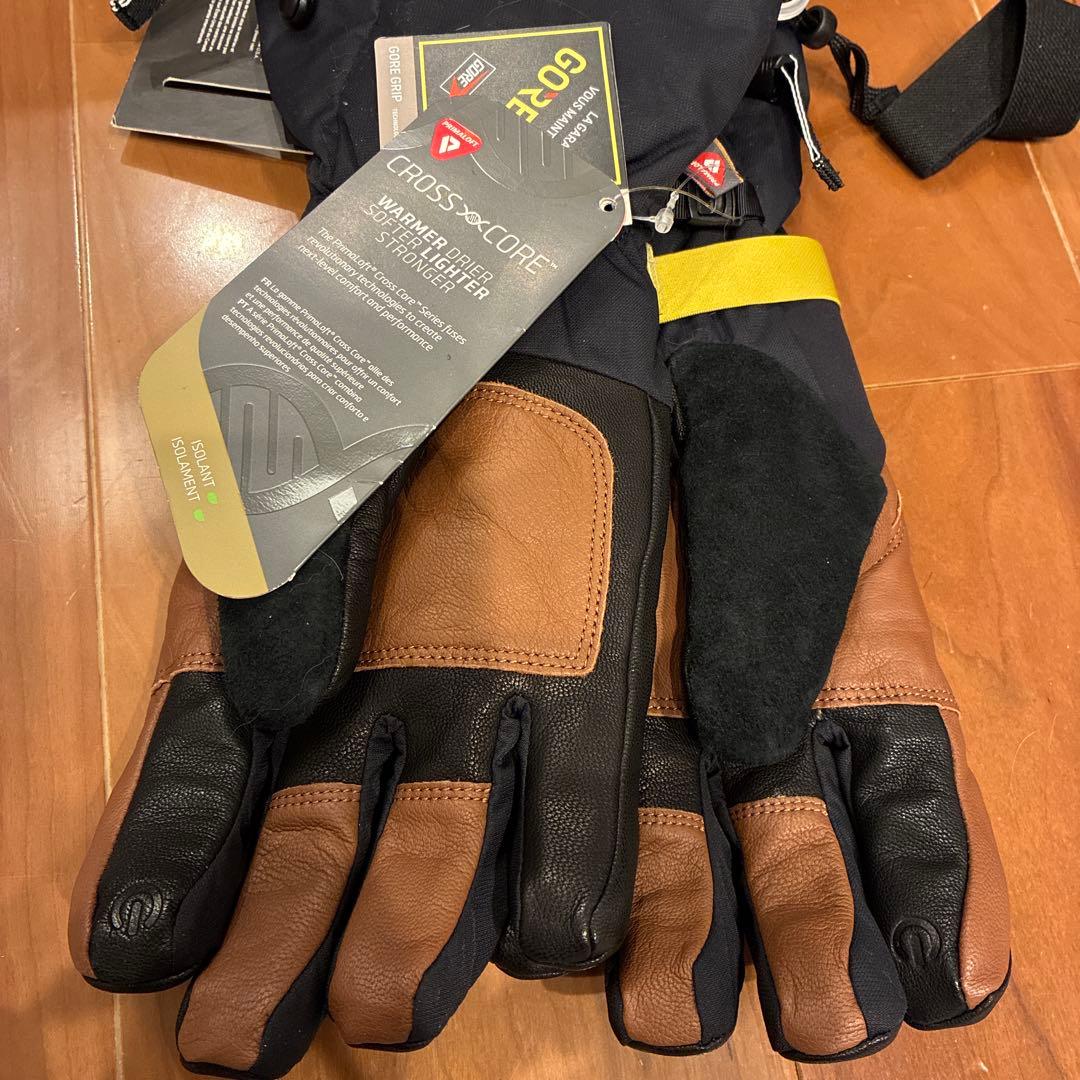 新品マウンテンハードウェア プリマロフト ゴアテックスグローブ S