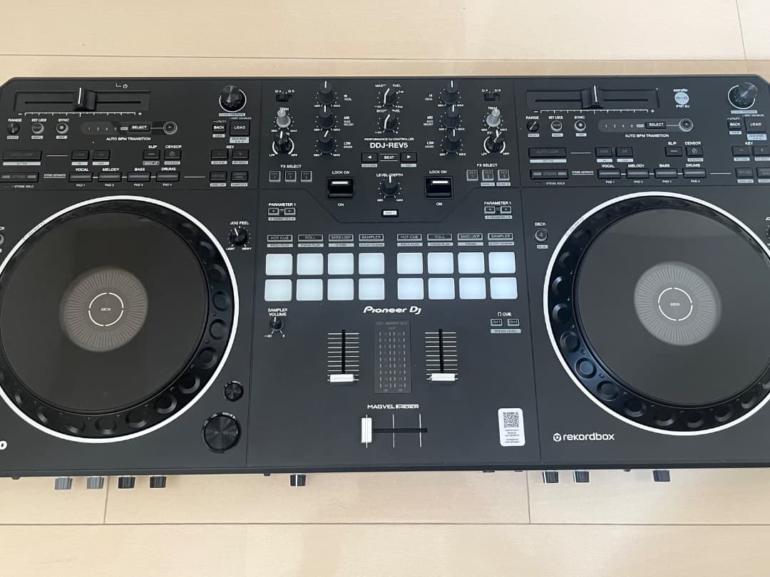 Pioneer DDJ-REV5 DJコントローラー