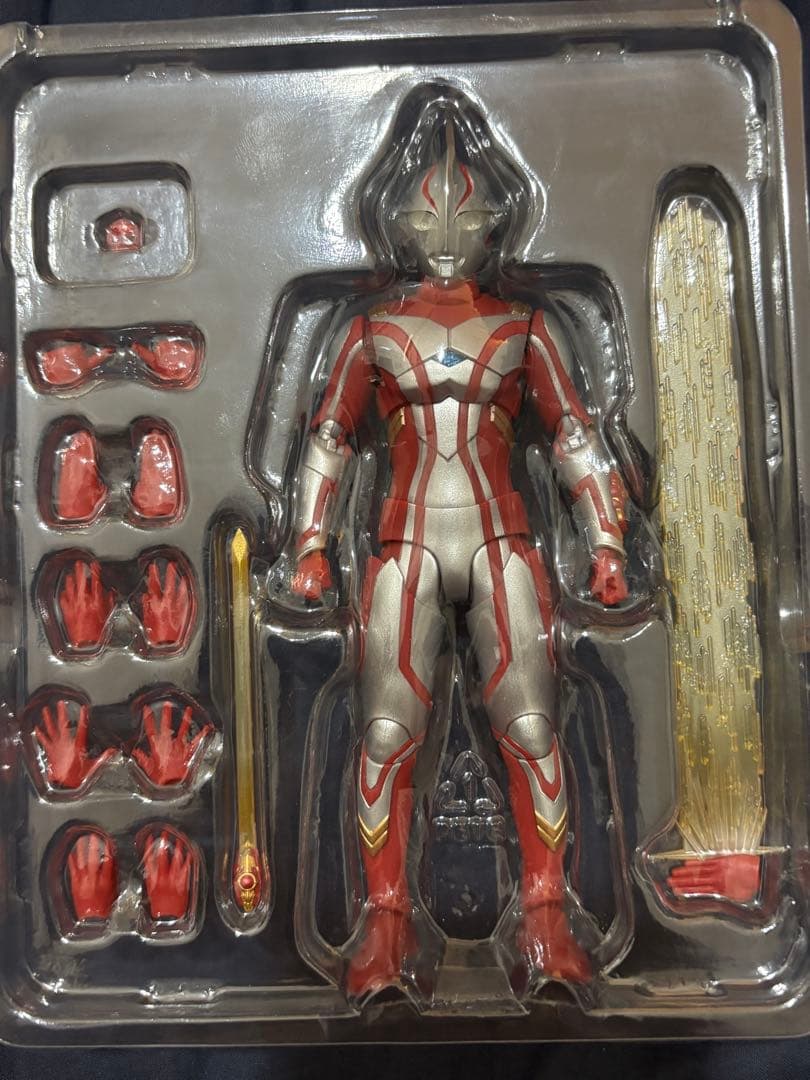 S.H.Figuarts ウルトラマンメビウス&ハンターナイトツルギセット