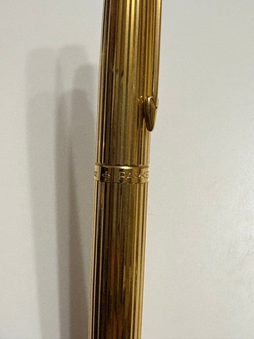 Parkerのゴールドの万年筆とボールペン