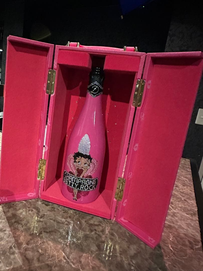 シャンパン空き箱