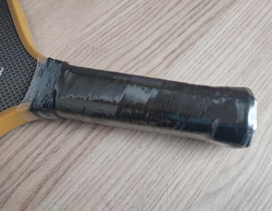 ピックルボール パドル チタン 生カーボンファイバ 黄金色