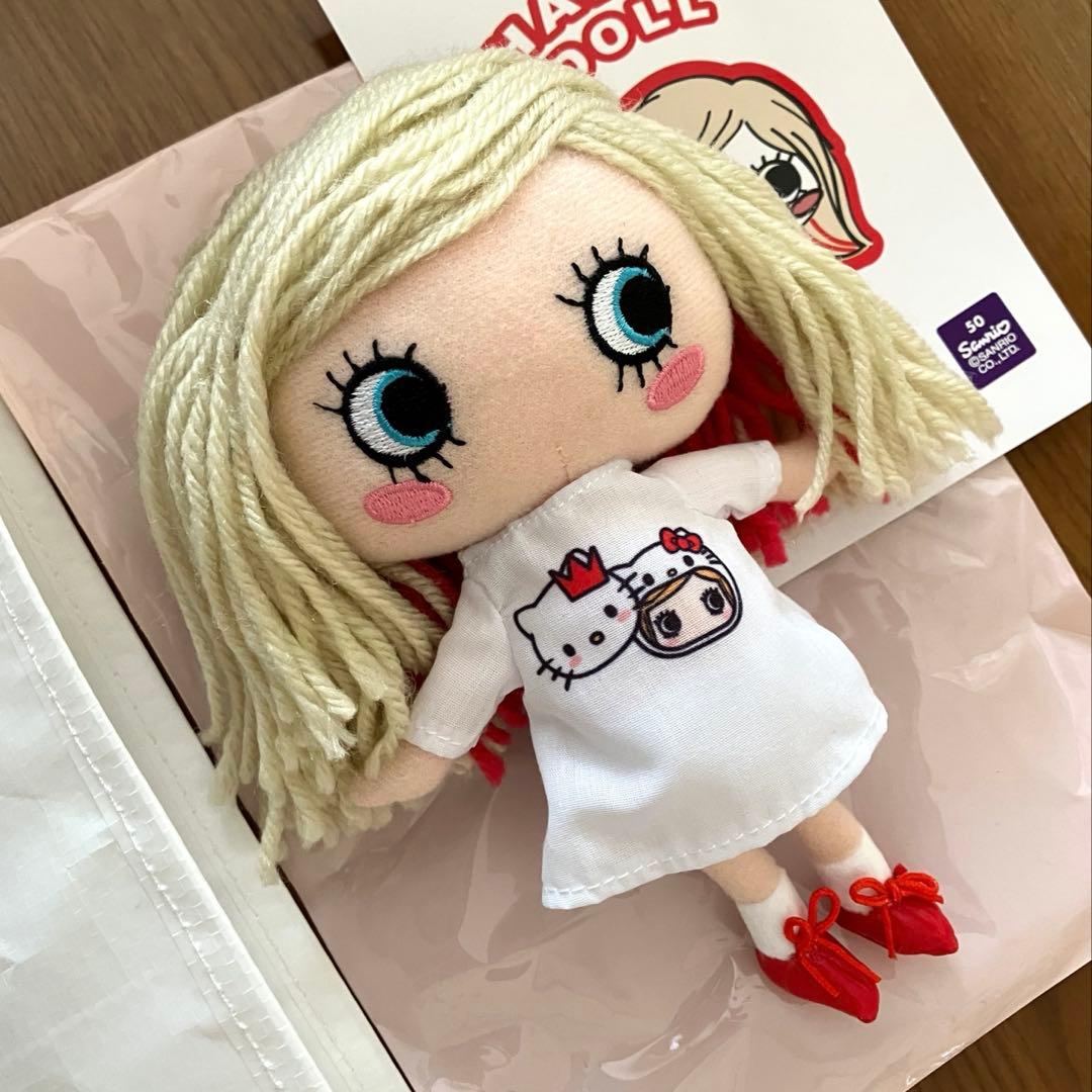値下げ‼️新品★イルメール　イーマリー　サンリオコラボ限定　キティ　ハッピードール