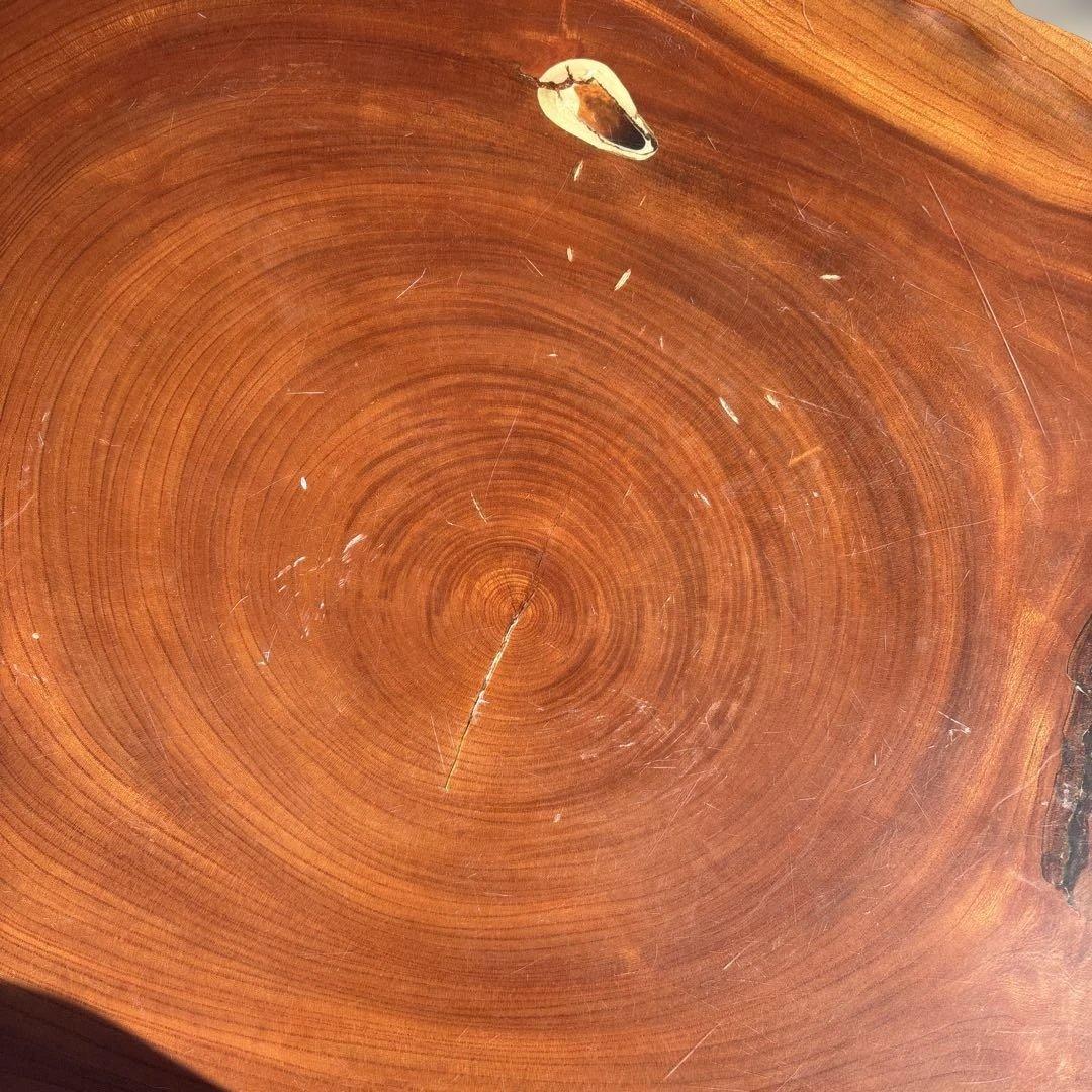 木製テーブル 自然な形状