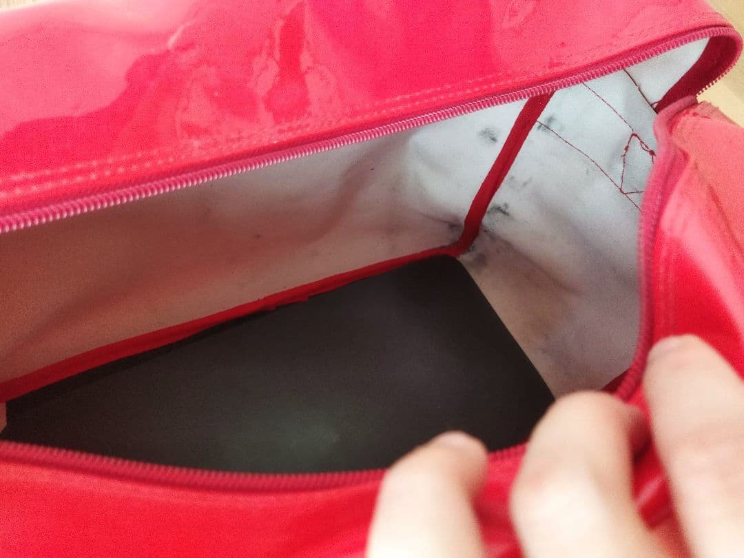 Coca-Cola エナメルバッグ 赤 USED