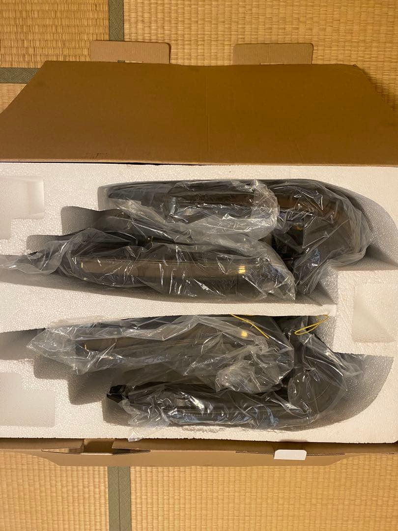 ヴァレンティ　30ヴェルファイア前期　テールランプ