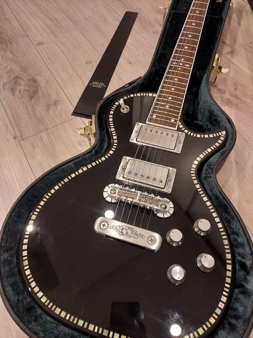 美品　zemaitis A24SU BLACK　エレキギター