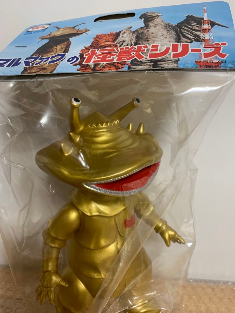 ブルマァク BULLMARK カネゴン　ゴールド　ソフビ