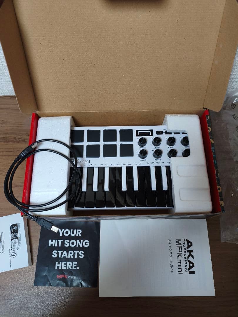 AKAI MPK mini MIDIキーボード (美品)