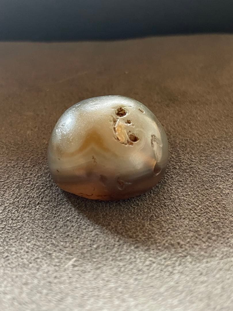 縄文期 津軽錦瑪瑙線刻垂飾珠　線刻 石肌に遺朱　出土品