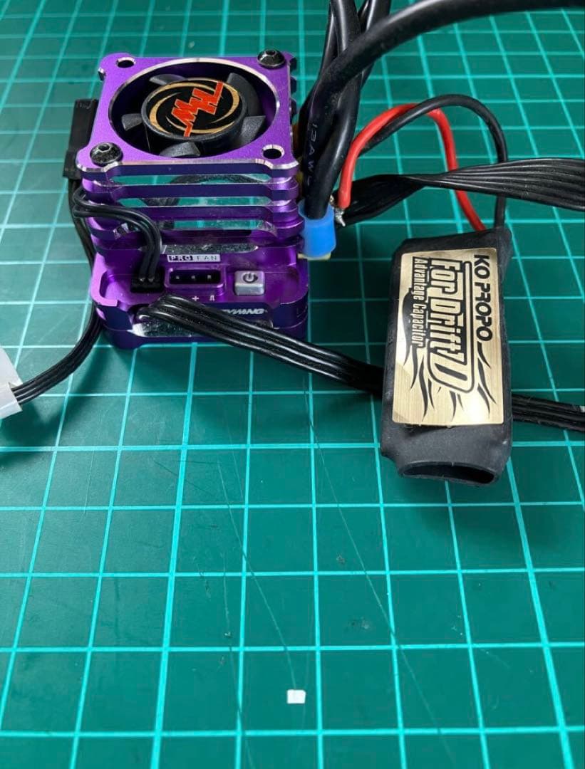 Hobbywing XD10 PRO ESCとOTAプログラマー付き　中古