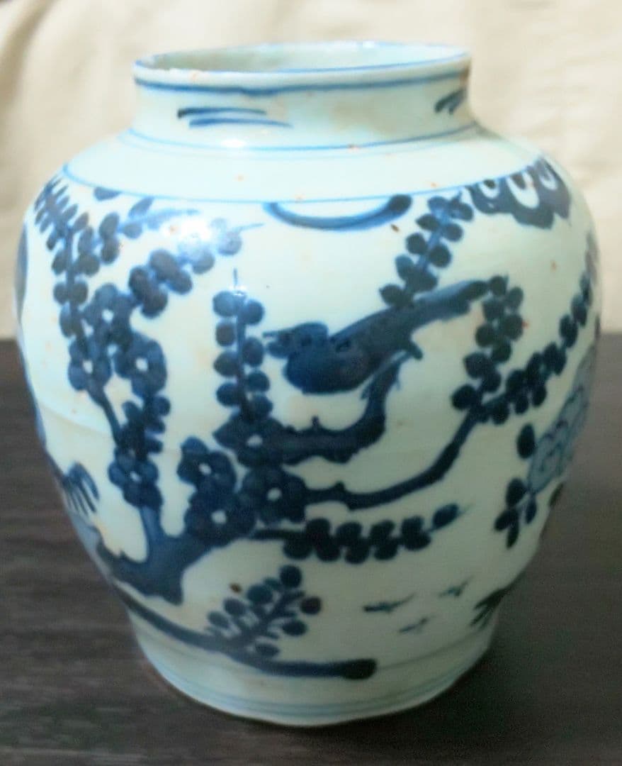 中国美術 白磁胴継染付 明 清時代 霊芝文 牡丹 花鳥模様陶器の壺