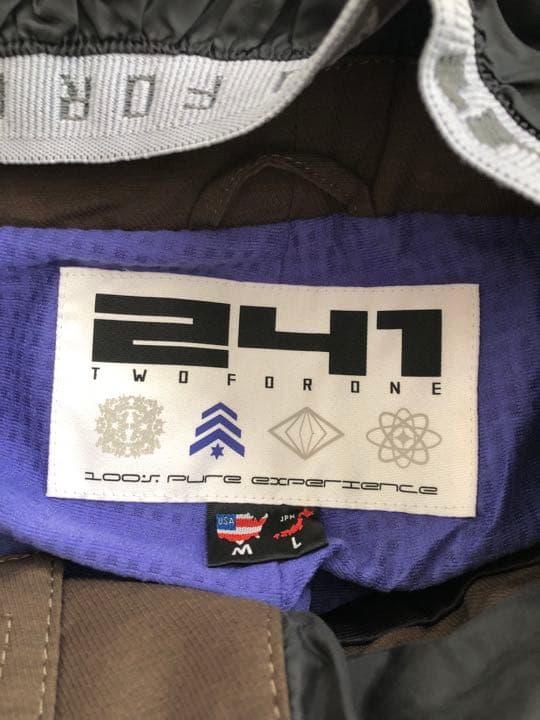241 （トゥーフォーワン）のスノーボードウェア