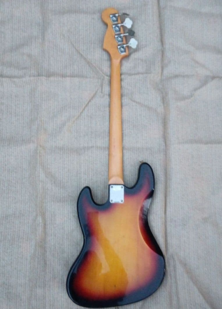 BUSKER'S エレキベース サンバースト