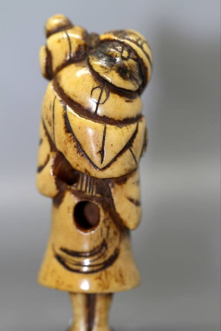 江戸時代 根付 「猿回しの大道芸人」 IS3