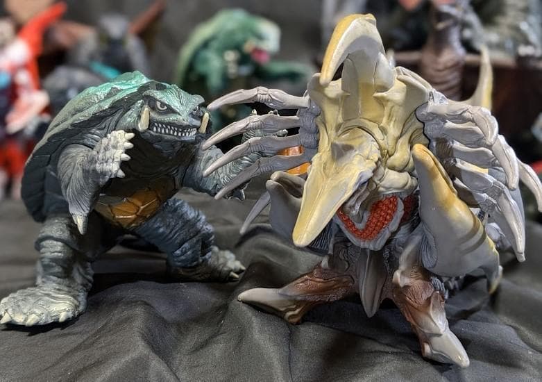 昭和～平成ガメラ＆登場怪獣（バンダイ）＆ビッグサイズソフビ他１７体セット＋３