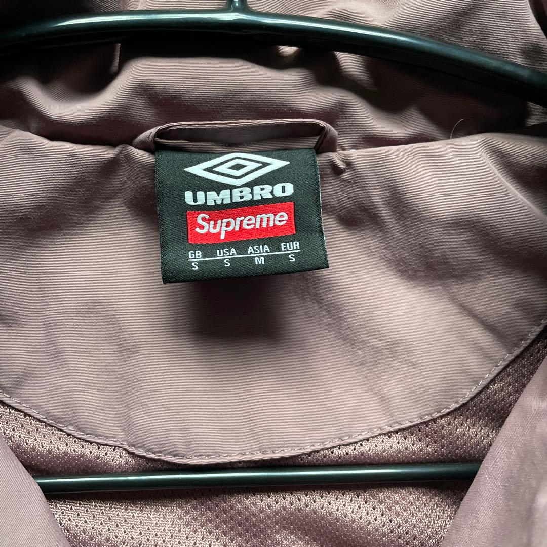 【希少】【美品】Supreme ✖︎アンブロウィンドブレーカー スニダンにも出品中