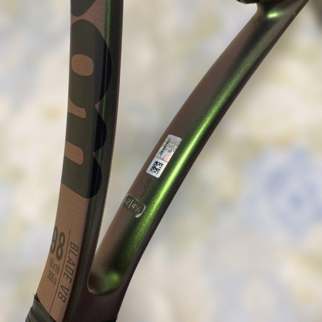 Wilson Blade V8 98 テニスラケット