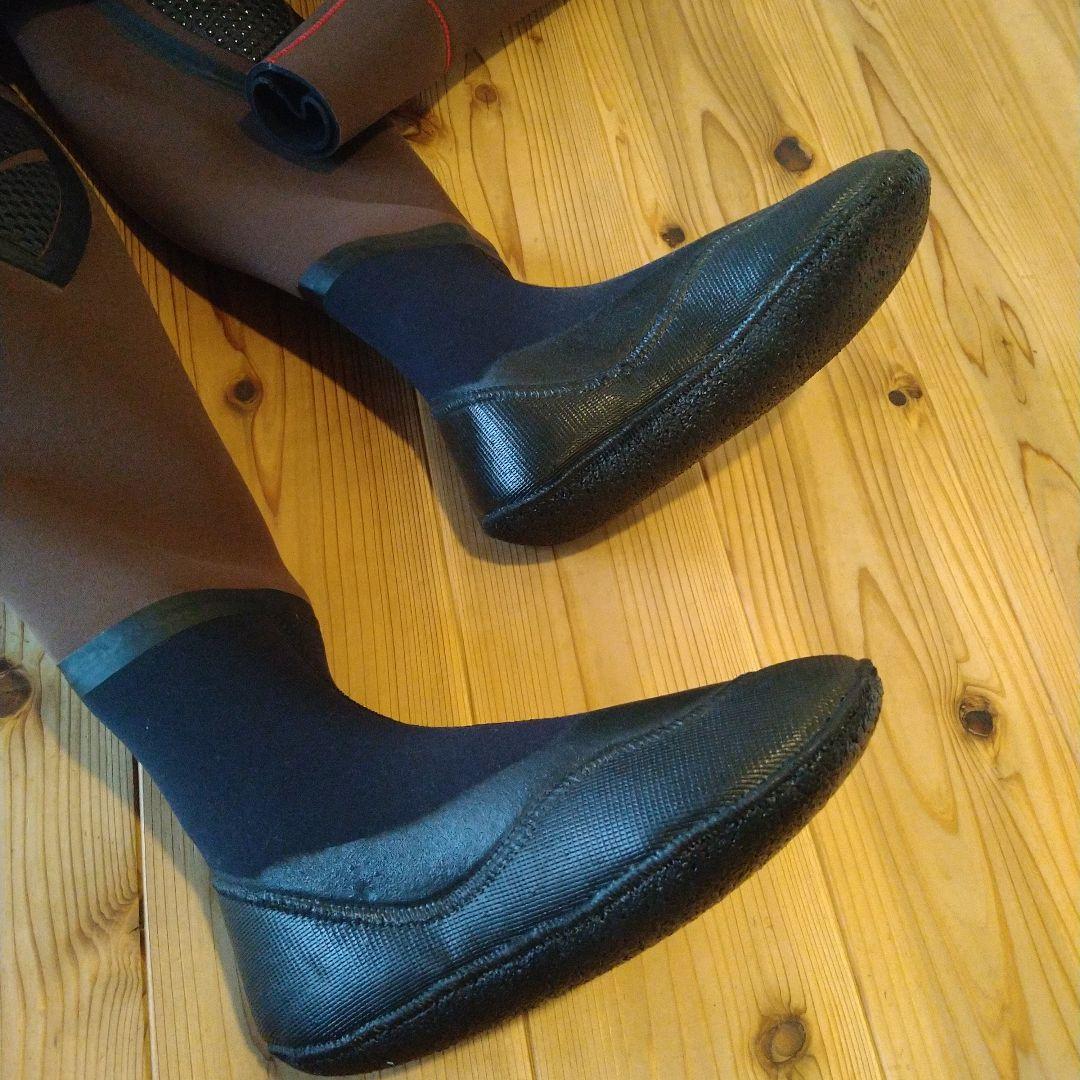 ボディーボード　サーフィン　ドライスーツ 一体型ソックス付き　難あり