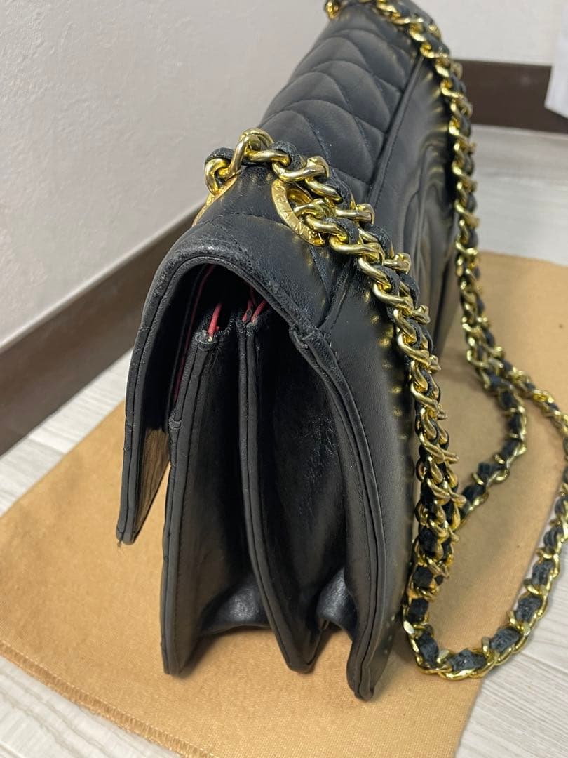 CHANELデカマトラッセ シングルフラップ ダブルチェーン ショルダーバッグ