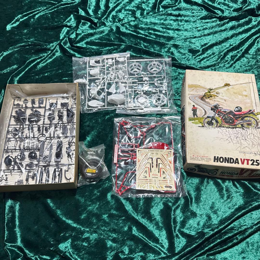 【未組立/バラ売り可】ホンダ XL250S XR200R VT250F