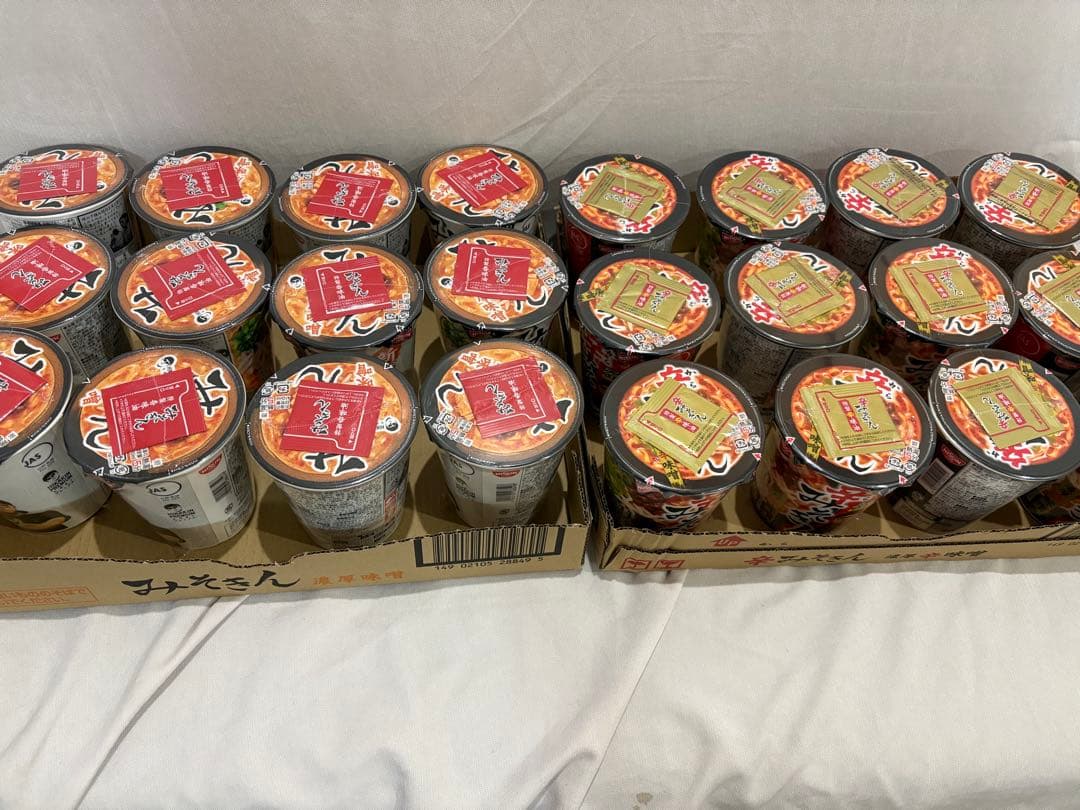 日清食品 みそきん 濃厚味噌12 辛味噌12セット