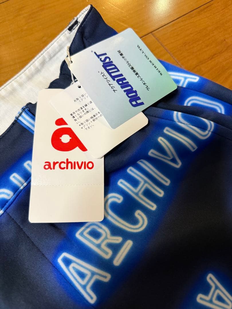 未使用品タグ付きアルチビオネオンロゴ総柄パンツサイズ４６定価３３０００円