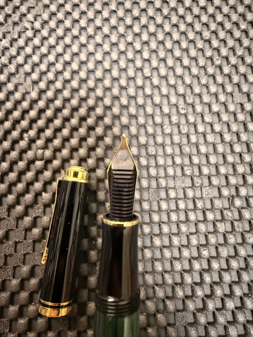 【即日発送】ペリカンM300、ケース、インク、箱付き