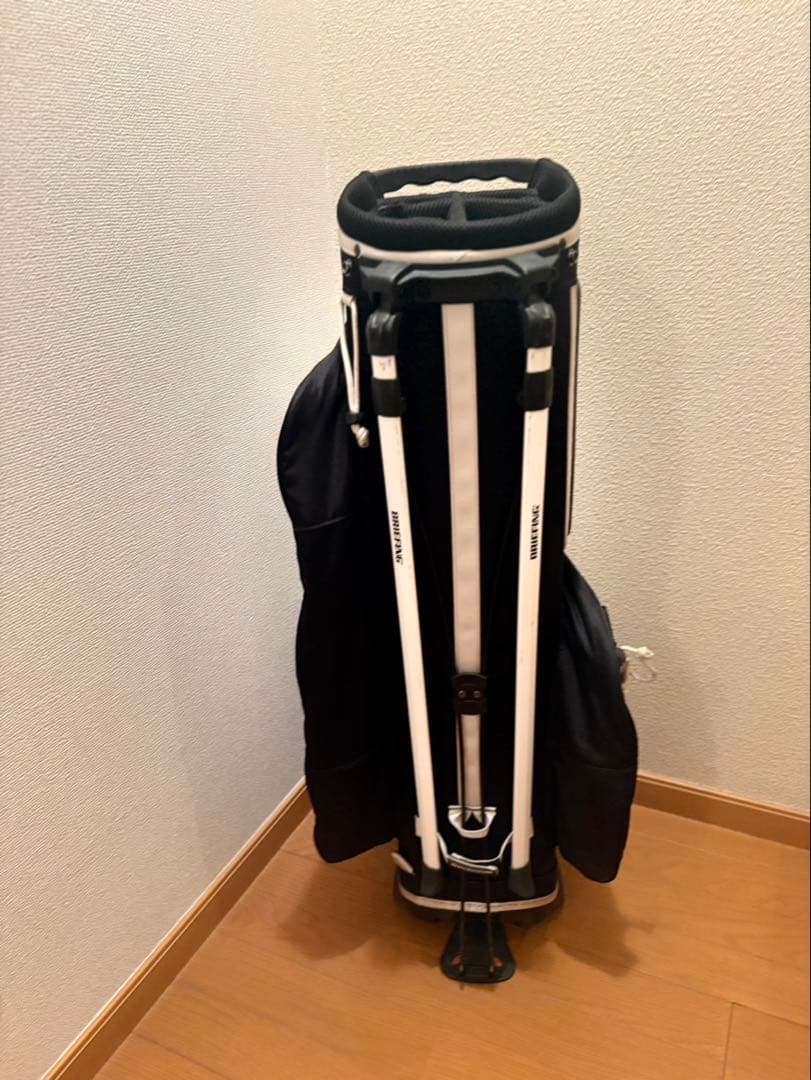 BRIEFING キャディバッグ 【ヘッドカバー付き】ブラック/ホワイト