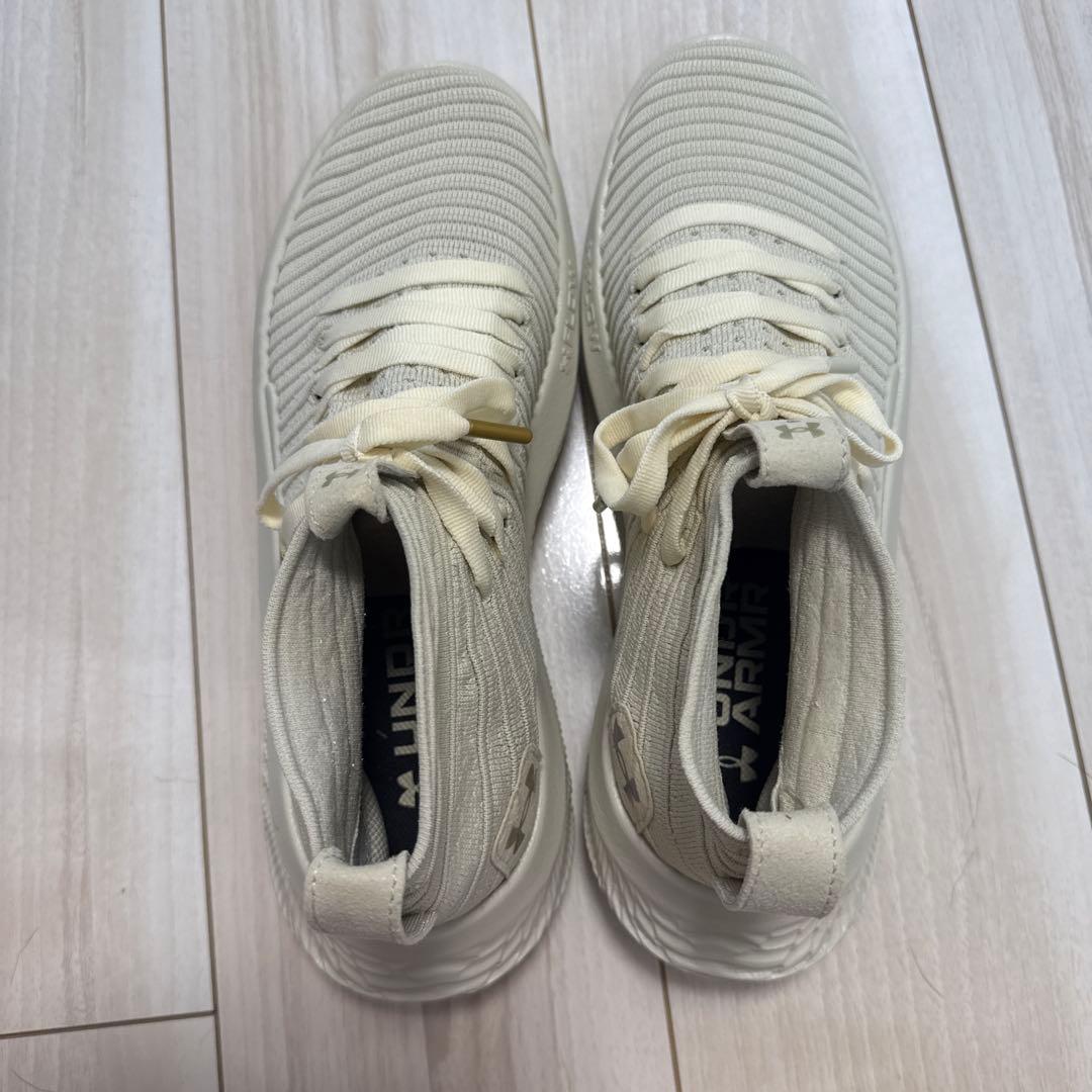 日本未発売 アンダーアーマー Flow Futr X Elite 27.0cm