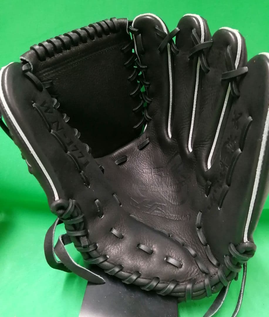 185.展示会限定品ハタケヤマ軟式グラブ
