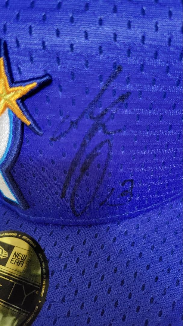 ベイスターズ#13伊勢投手のサイン入り NEW ERA オーセンティックキャップ