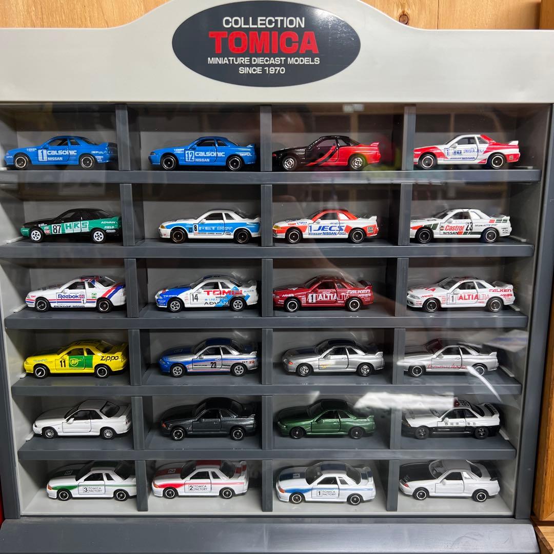 CUNE ミニカー24台　トミカミニカーケース無し