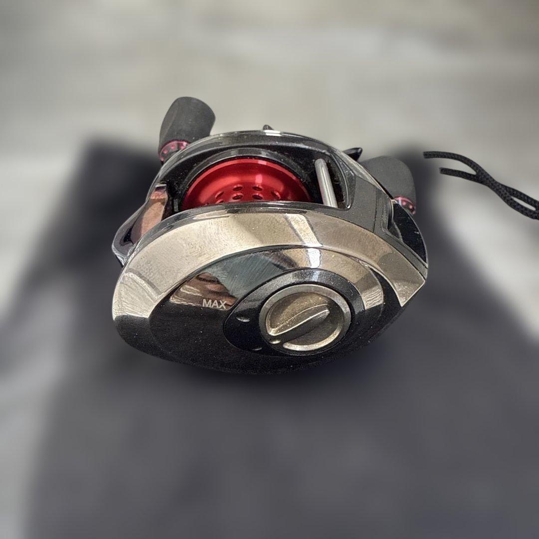 【最終値下げ】アブガルシア Revo ELITE IB-L (左)