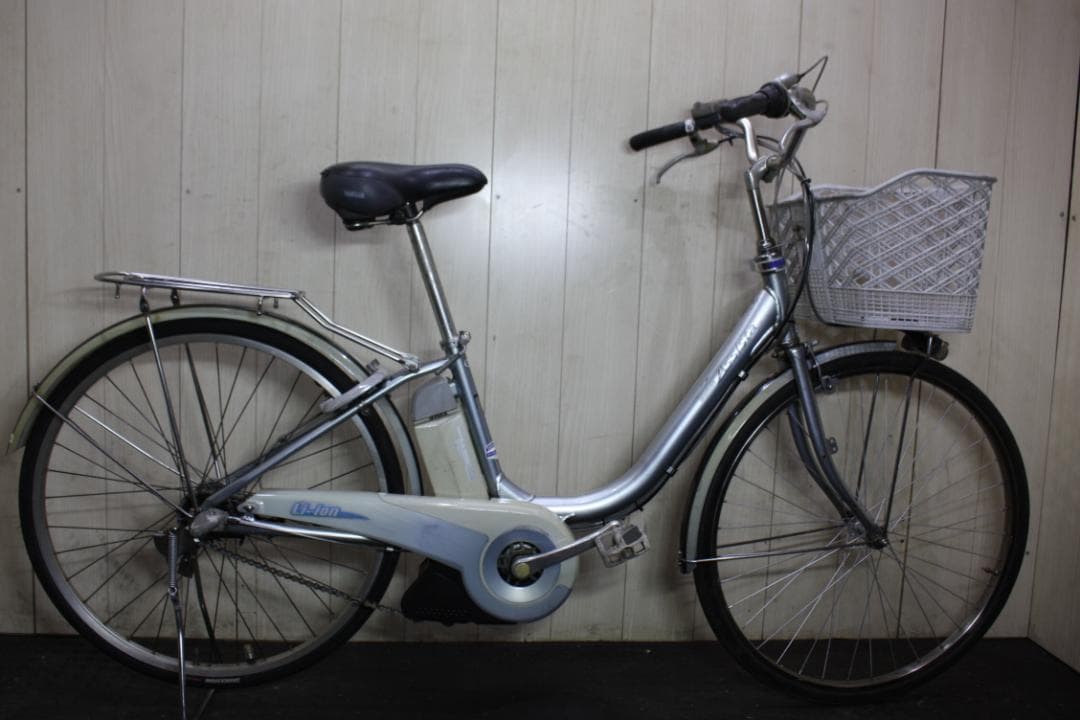 ブリヂストン A22アシスト 大容量8.1AH 26型 3段 SILVER電動