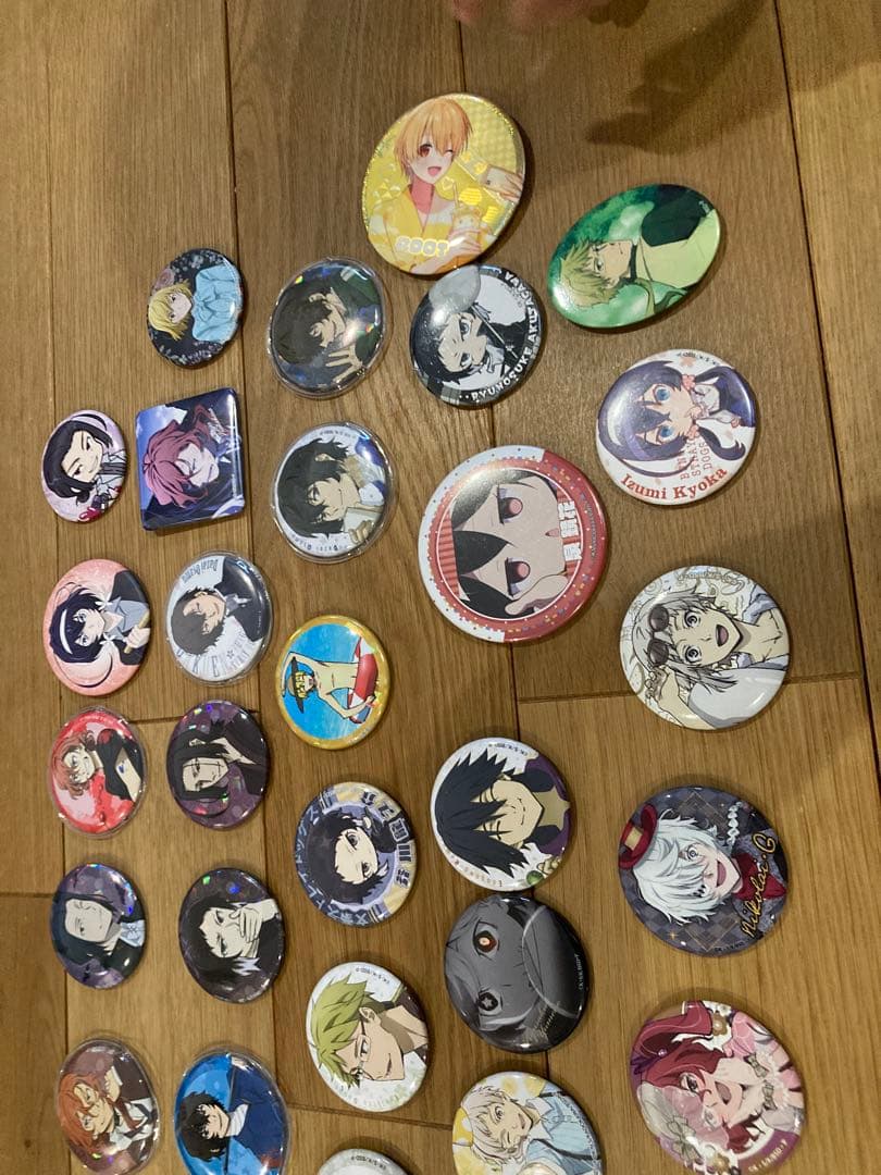 文豪スト　アニメキャラクターアクリルスタンド　ポスター 缶バッジセット