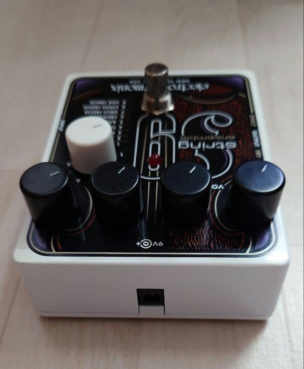 ELECTRO-HARMONIX ( エレクトロハーモニックス )STRING9